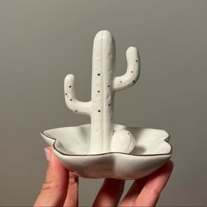 Ceramic cactus ring holder
